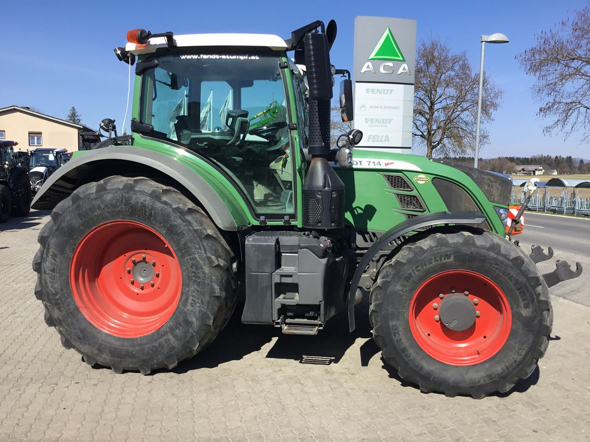 Fendt 714 Vo Vario - Tracteur agricole: photos 2 Fendt 714 Vo Vario - Tracteur agricole: photos 2