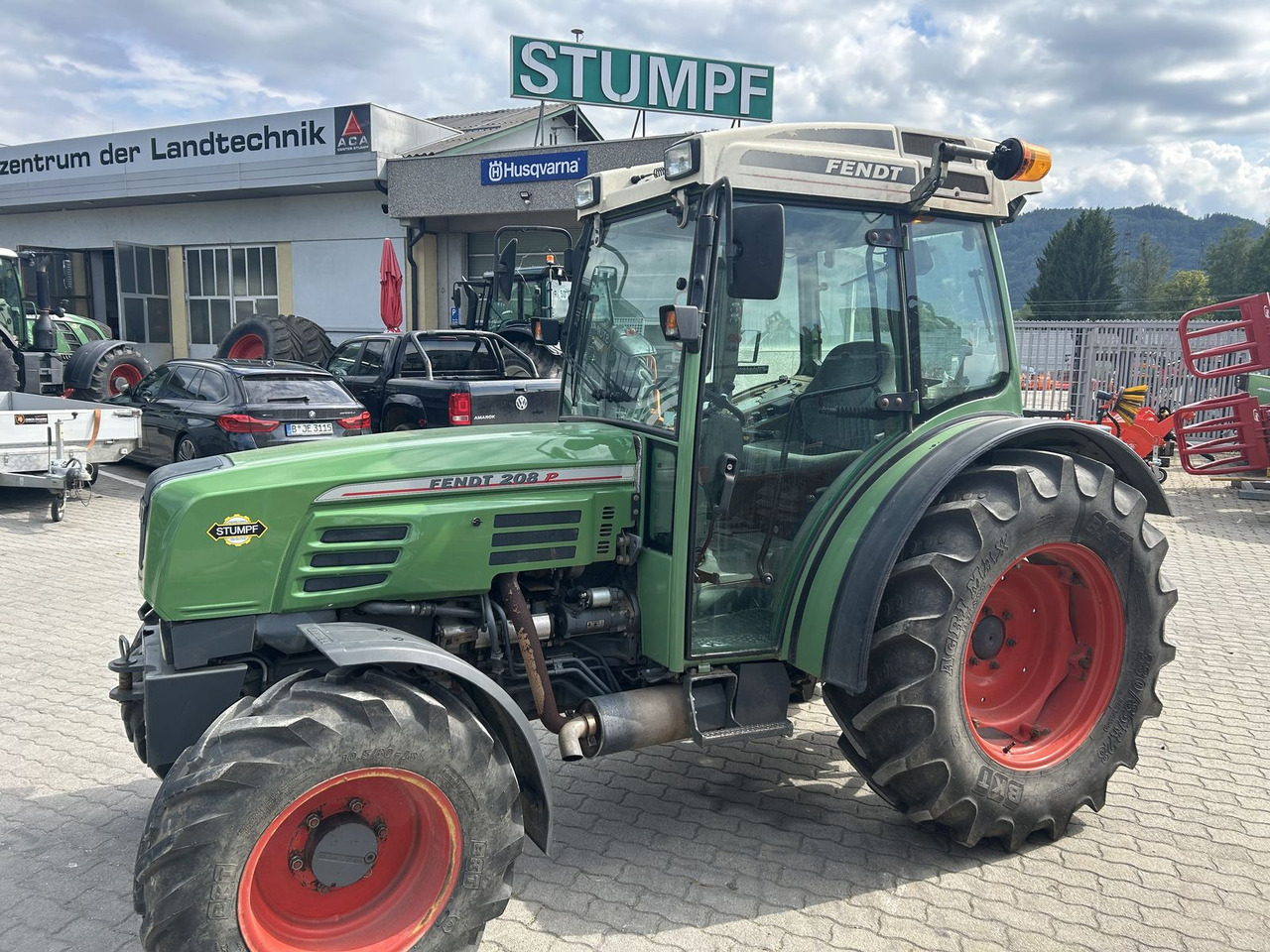 Fendt Farmer 208 PA - Tracteur agricole: photos 4 Fendt Farmer 208 PA - Tracteur agricole: photos 4