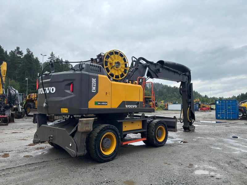 Volvo EW 220 E TUNNEL - Pelle sur chenille: photos 3 Volvo EW 220 E TUNNEL - Pelle sur chenille: photos 3