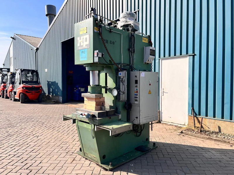 Hydro- Presses PH800 Press machines with capacity from 60 tons to 80 tons - Engins de chantier: photos 1 Hydro- Presses PH800 Press machines with capacity from 60 tons to 80 tons - Engins de chantier: photos 1