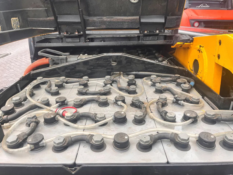 Chargeuse sur pneus télescopique JCB TLT30-19E: photos 11