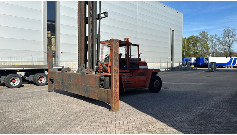 Kalmar DC13,6 XLEC4 - Chariot porte-conteneur: photos 2 Kalmar DC13,6 XLEC4 - Chariot porte-conteneur: photos 2