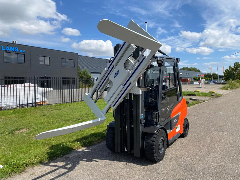 Chariot élévateur diesel Linde H35D-01 Cascade rotating fork clamp: photos 10 Chariot élévateur diesel Linde H35D-01 Cascade rotating fork clamp: photos 10