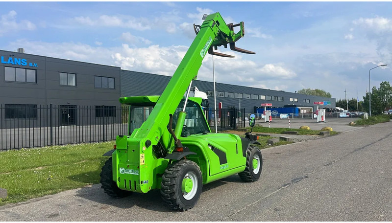 Machine agricole Merlo P25.6: photos 6