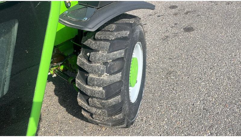 Machine agricole Merlo P25.6: photos 7