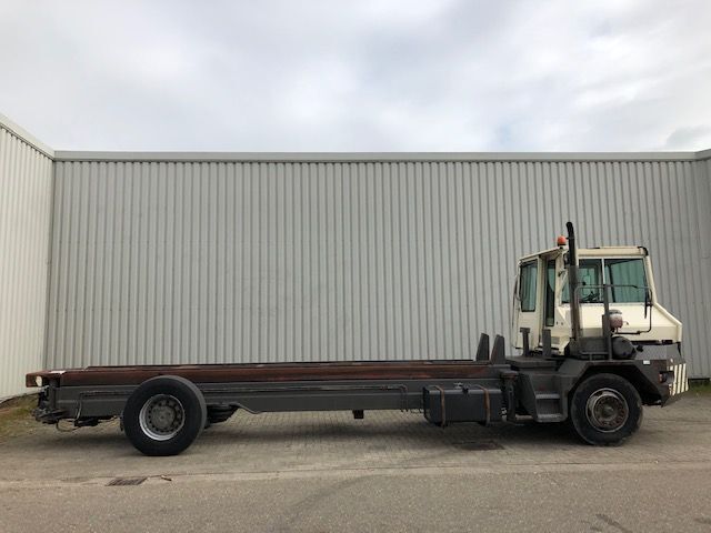 Terberg TT20 Body Carrier - Tracteur portuaire: photos 2 Terberg TT20 Body Carrier - Tracteur portuaire: photos 2