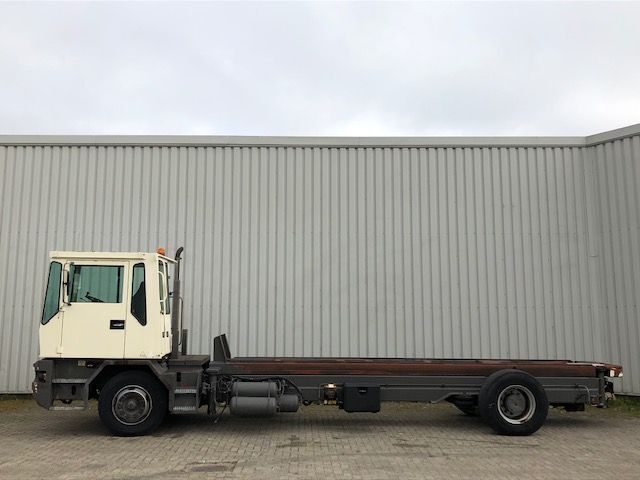 Terberg TT20 Body Carrier - Tracteur portuaire: photos 3 Terberg TT20 Body Carrier - Tracteur portuaire: photos 3
