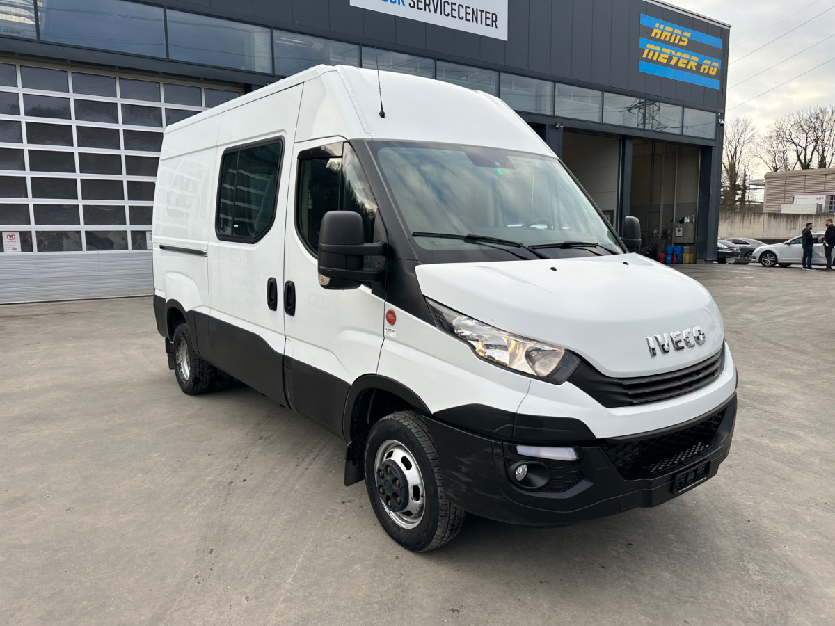 IVECO 35C18V Daily Servicewagen Sortimo - Fourgon utilitaire: photos 3 IVECO 35C18V Daily Servicewagen Sortimo - Fourgon utilitaire: photos 3