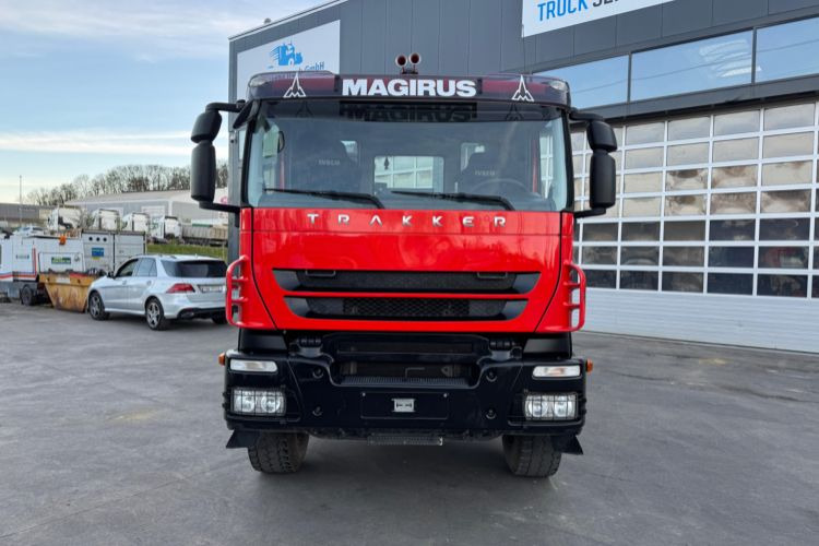 Iveco Trakker 450 8x4 Fahrgestell - Châssis cabine: photos 2 Iveco Trakker 450 8x4 Fahrgestell - Châssis cabine: photos 2