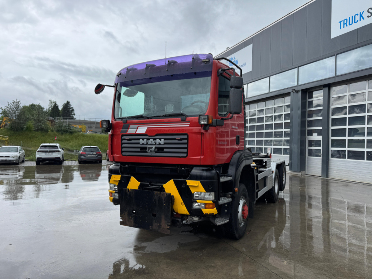 MAN TGA 28.440 6x4/4 AHK - Camion ampliroll: photos 1 MAN TGA 28.440 6x4/4 AHK - Camion ampliroll: photos 1