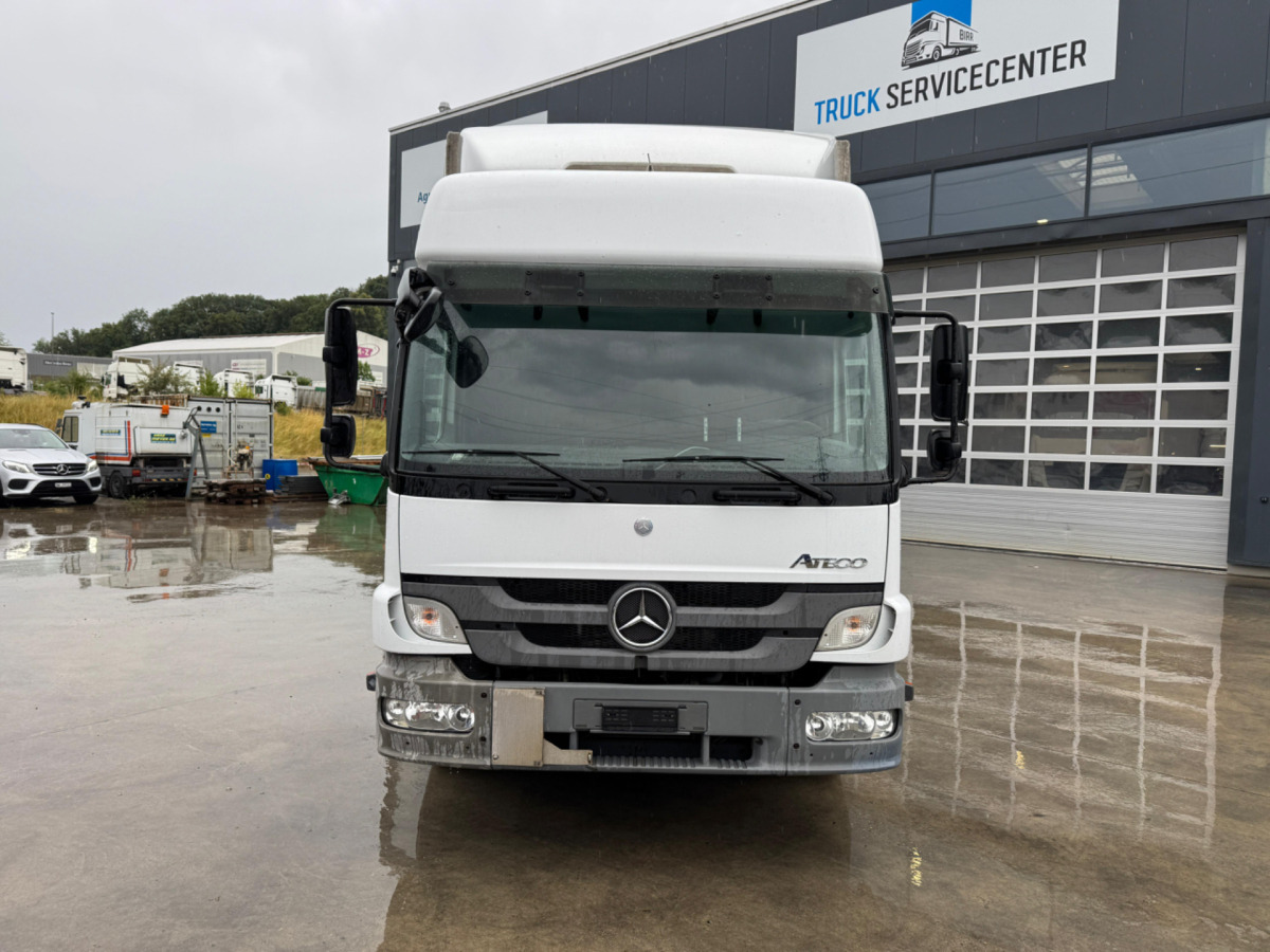 MERCEDES Atego 1529 4x2 - Camion à rideaux coulissants: photos 2 MERCEDES Atego 1529 4x2 - Camion à rideaux coulissants: photos 2