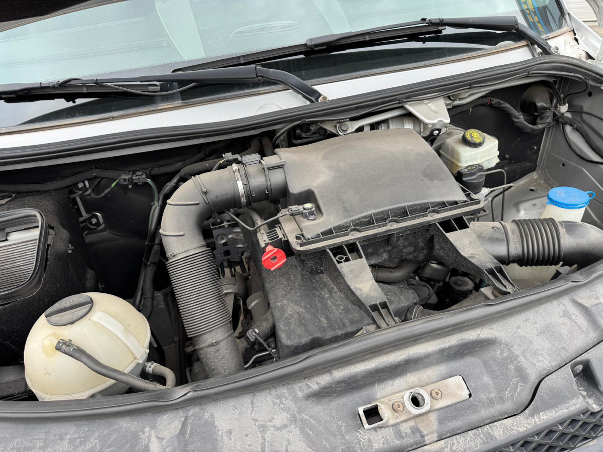 Fourgon utilitaire MERCEDES Sprinter 316CDI 4x4: photos 15 Fourgon utilitaire MERCEDES Sprinter 316CDI 4x4: photos 15