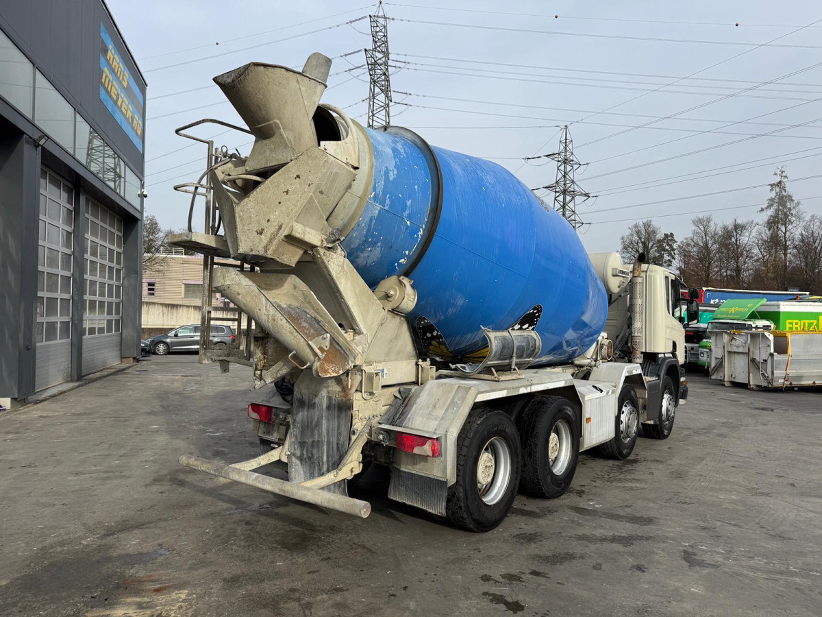 SCANIA P410 8x4 Liebherr 9m3 - Camion malaxeur: photos 5 SCANIA P410 8x4 Liebherr 9m3 - Camion malaxeur: photos 5