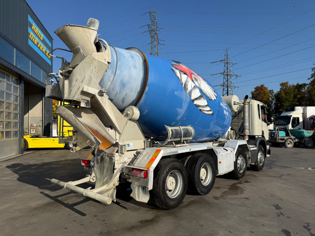 SCANIA P410 8x4 Liebherr 9m3 - Camion malaxeur: photos 5 SCANIA P410 8x4 Liebherr 9m3 - Camion malaxeur: photos 5
