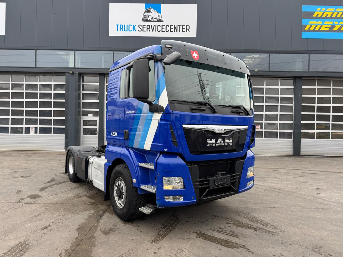MAN TGX 18.480 4x4H Hydraulik&Kompressor - Tracteur routier: photos 3 MAN TGX 18.480 4x4H Hydraulik&Kompressor - Tracteur routier: photos 3