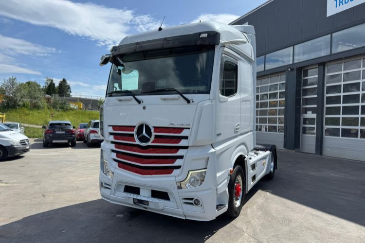 Mercedes-Benz Actros 1851 4x4 Hydraulik - Tracteur routier: photos 1 Mercedes-Benz Actros 1851 4x4 Hydraulik - Tracteur routier: photos 1