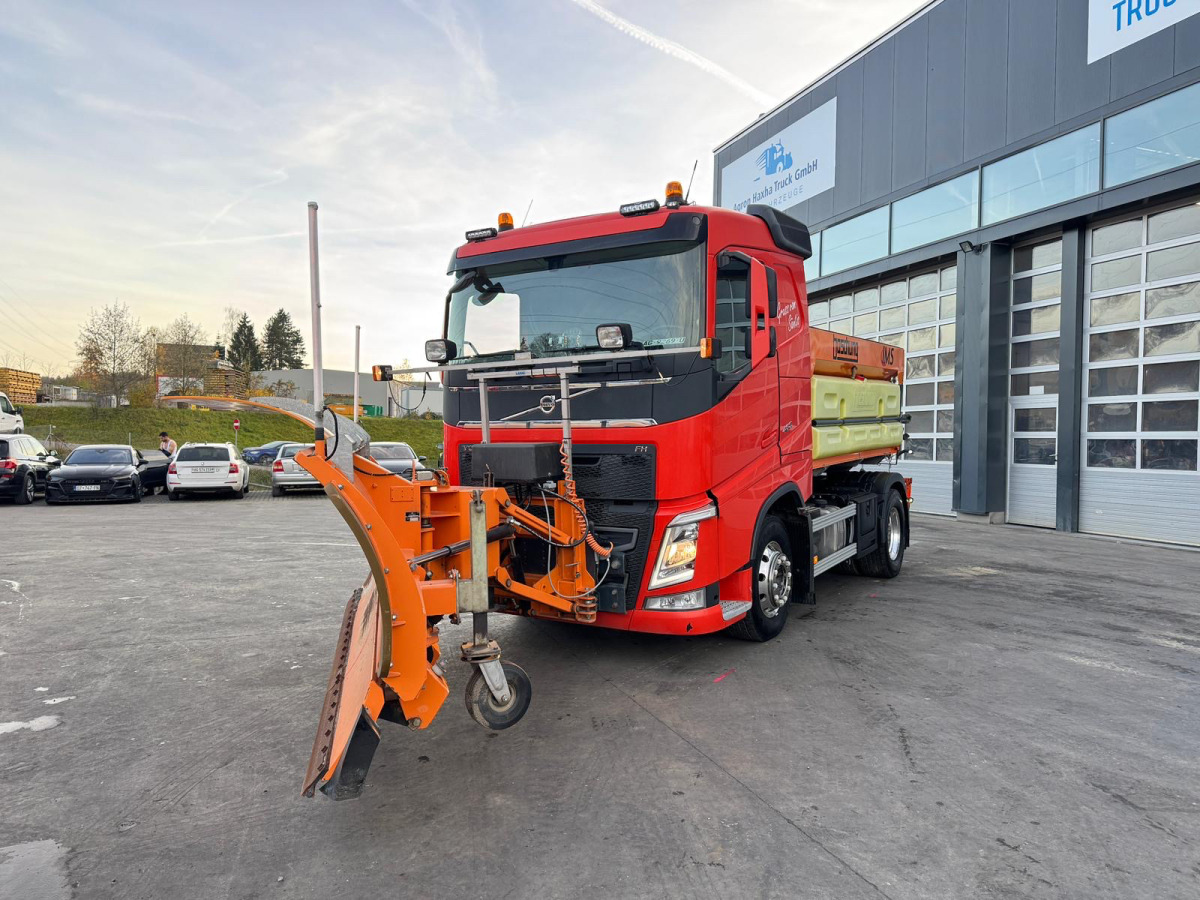 VOLVO FH-460 4x2 Winterdienst/SZM - Tracteur routier: photos 1 VOLVO FH-460 4x2 Winterdienst/SZM - Tracteur routier: photos 1