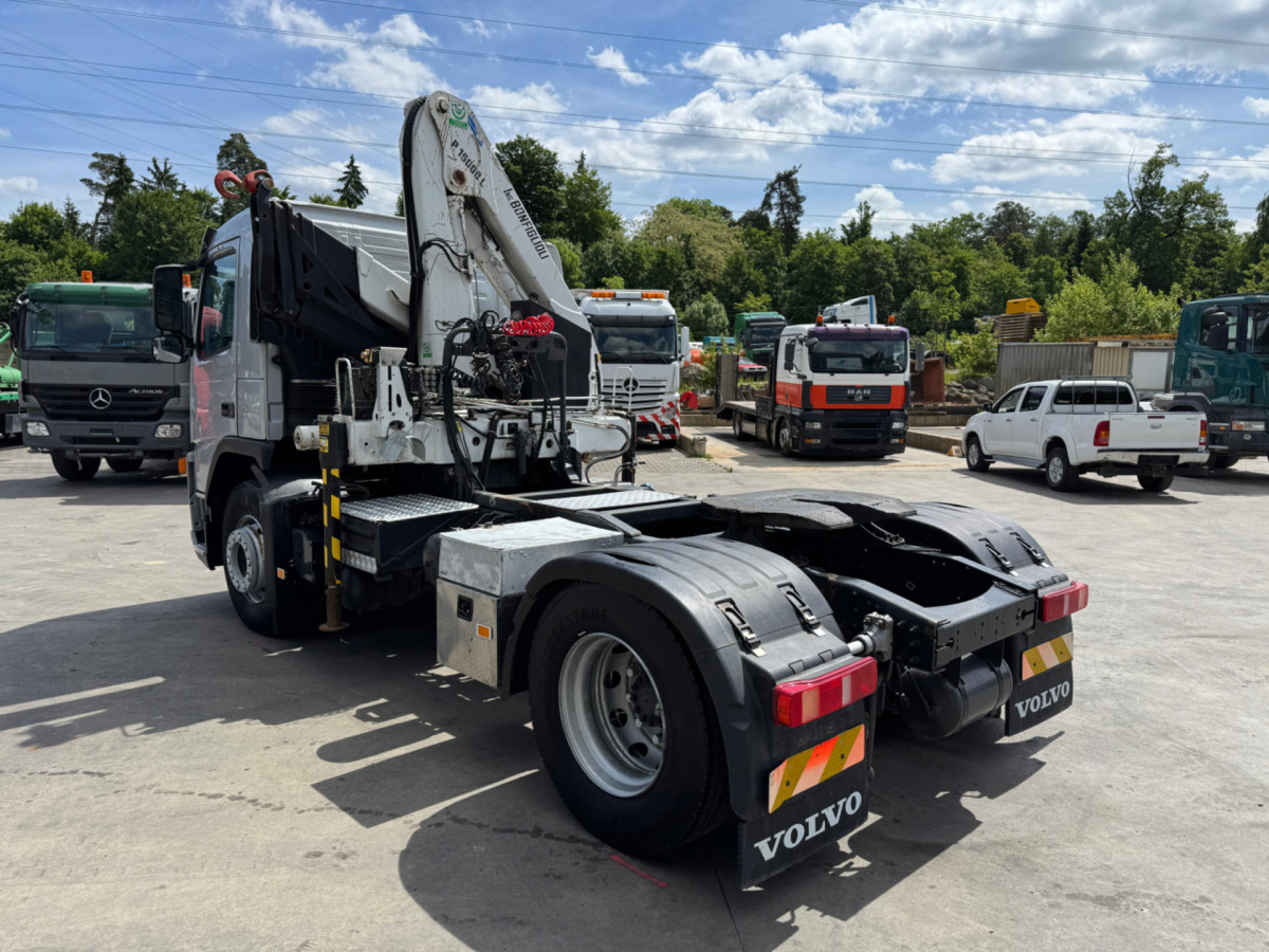 Camion grue VOLVO FM-400 4x2 Bonfiglioli 15000-4: photos 10 Camion grue VOLVO FM-400 4x2 Bonfiglioli 15000-4: photos 10