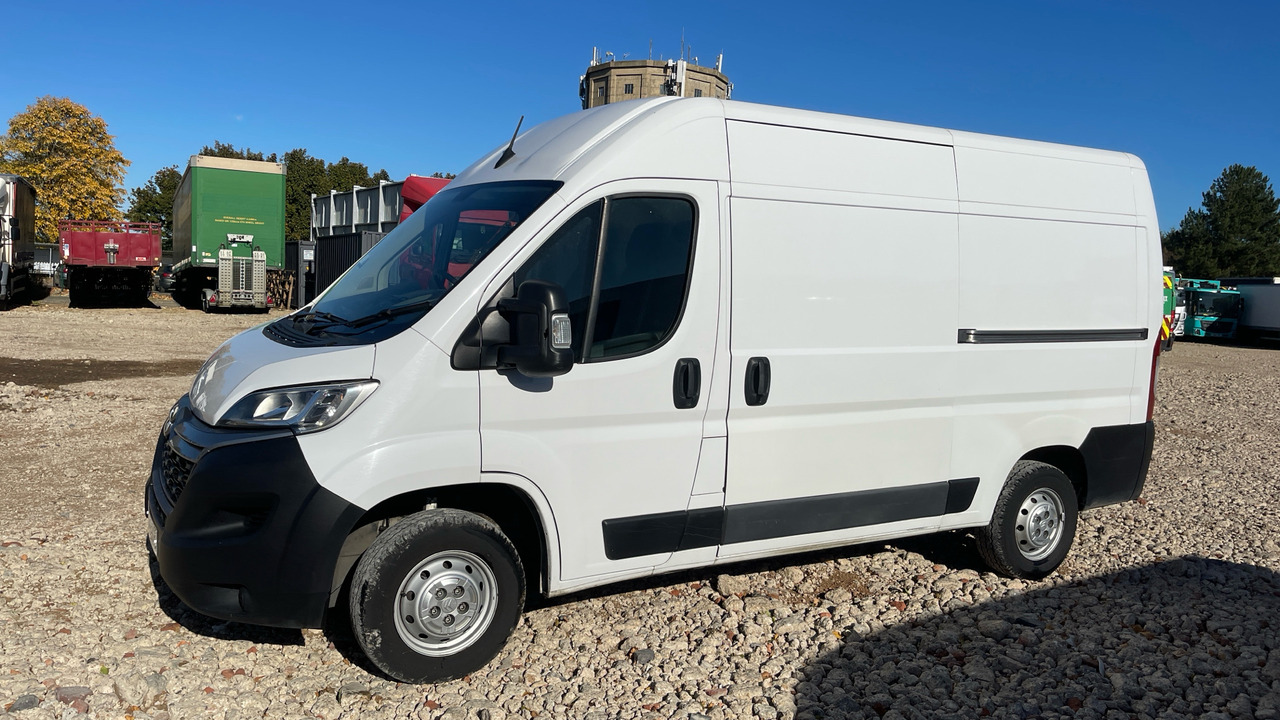 Citroen Relay 35 2.2 BLUE HDI 140PS - Fourgon utilitaire: photos 2 Citroen Relay 35 2.2 BLUE HDI 140PS - Fourgon utilitaire: photos 2