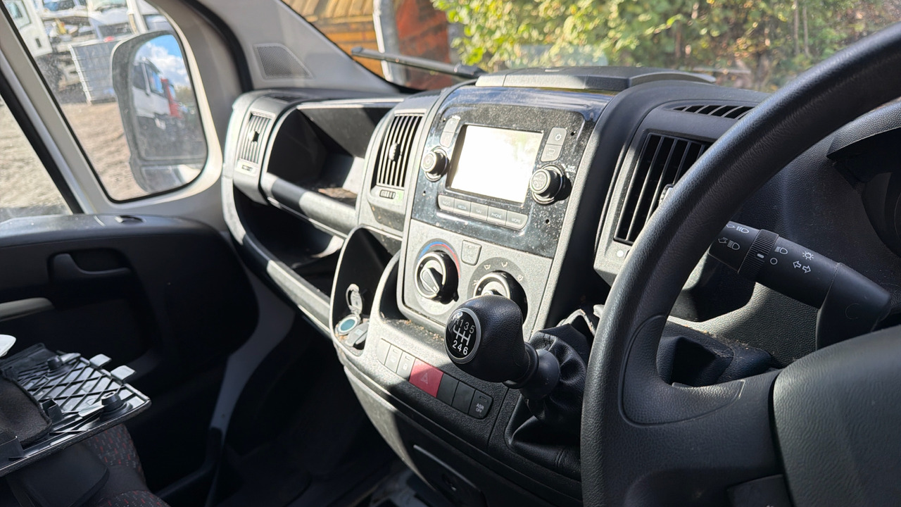 Fourgon utilitaire Citroen Relay 35 2.2 BlueHDi 140PS: photos 7 Fourgon utilitaire Citroen Relay 35 2.2 BlueHDi 140PS: photos 7