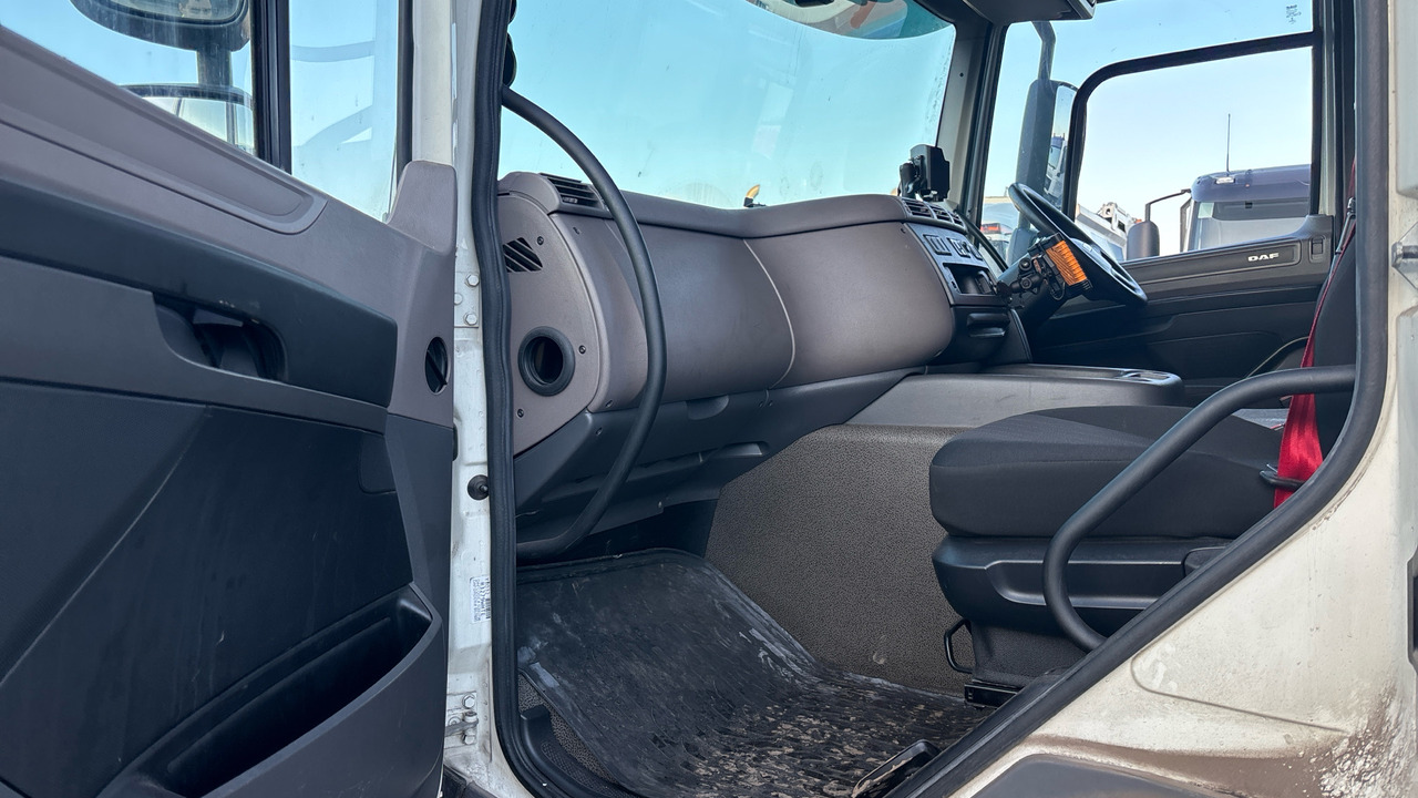 Camion fourgon DAF CF 260: photos 10