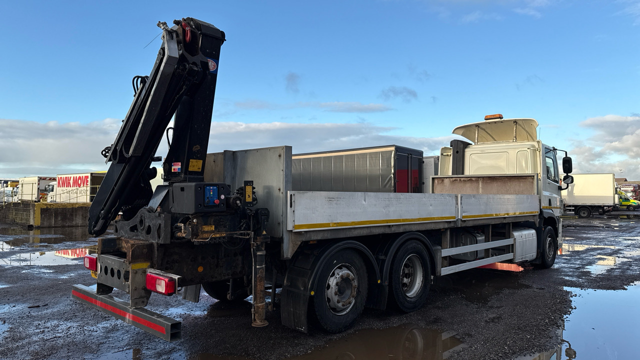 DAF CF 330 - Camion plateau, Camion grue: photos 4 DAF CF 330 - Camion plateau, Camion grue: photos 4