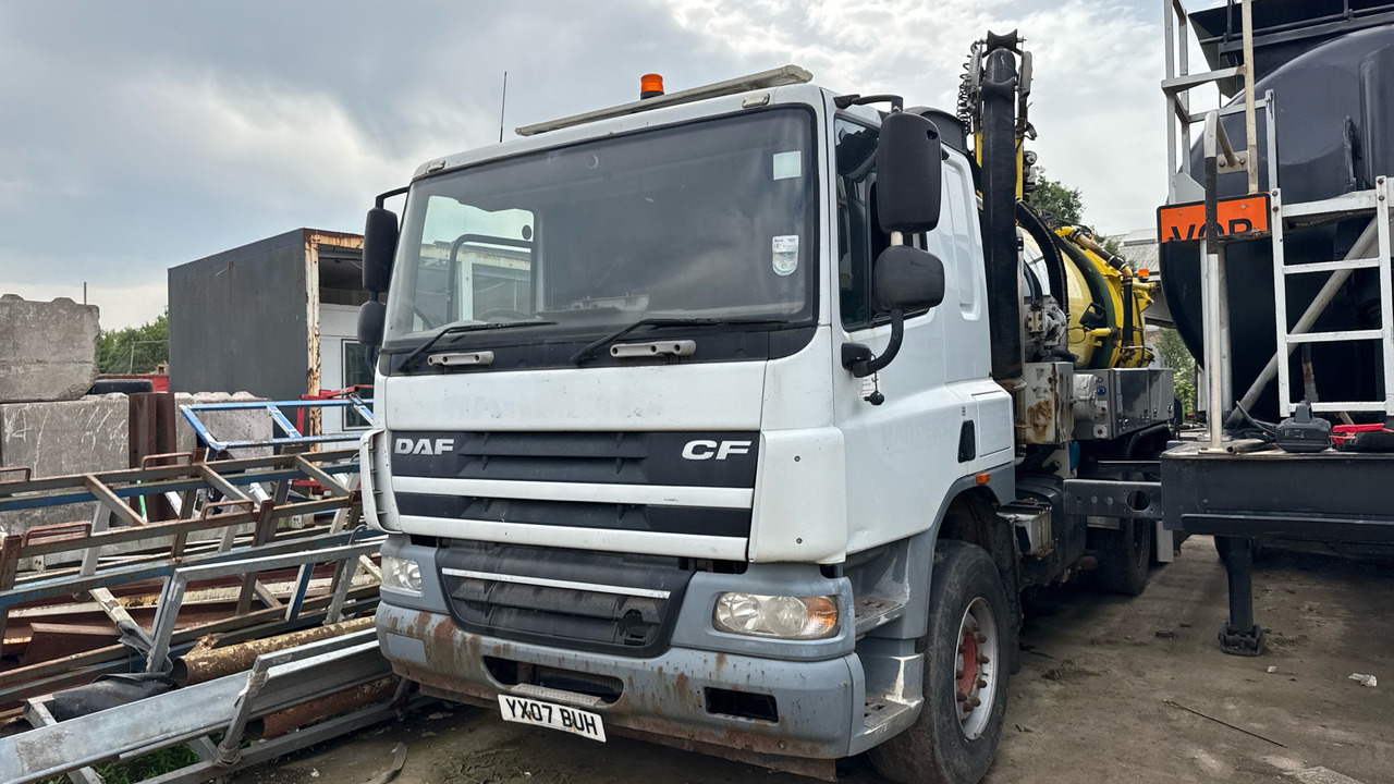 DAF CF 75.360 - Camion hydrocureur: photos 1 DAF CF 75.360 - Camion hydrocureur: photos 1