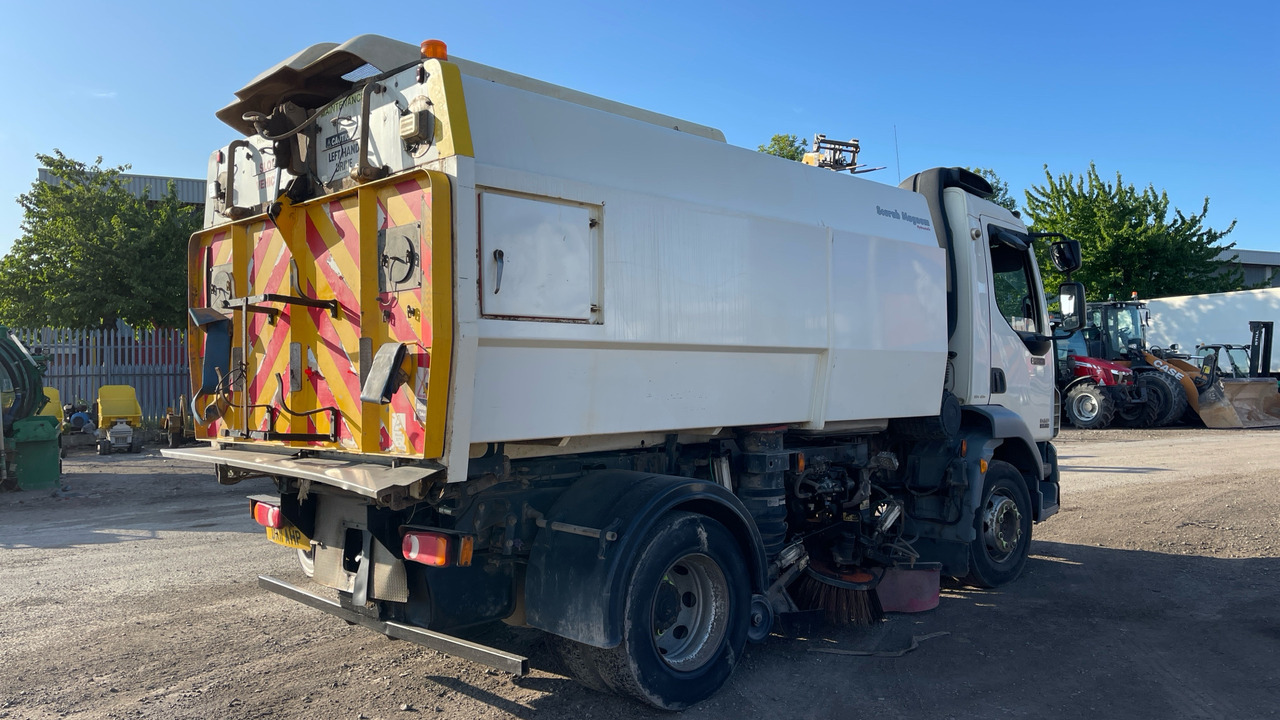 DAF LF 55.220 - Balayeuse de voirie: photos 4 DAF LF 55.220 - Balayeuse de voirie: photos 4