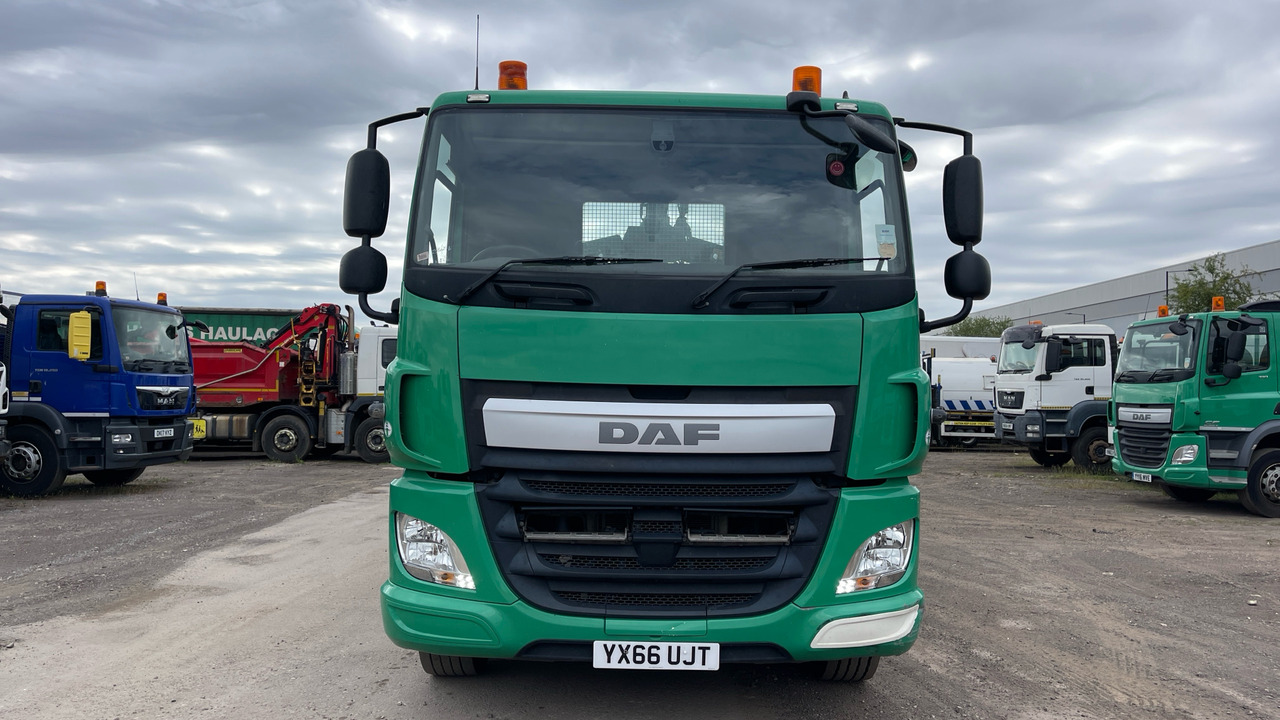 Camion plateau, Camion grue Daf CF 310: photos 13