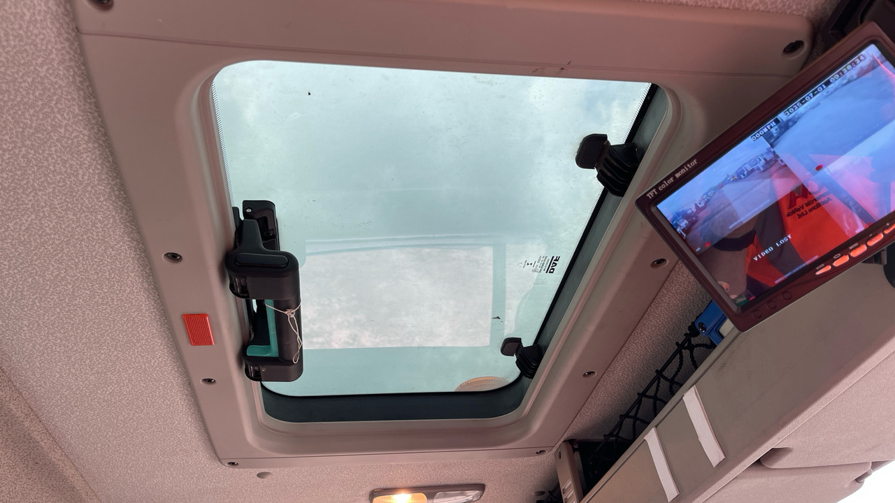 Camion plateau, Camion grue Daf CF 310: photos 18