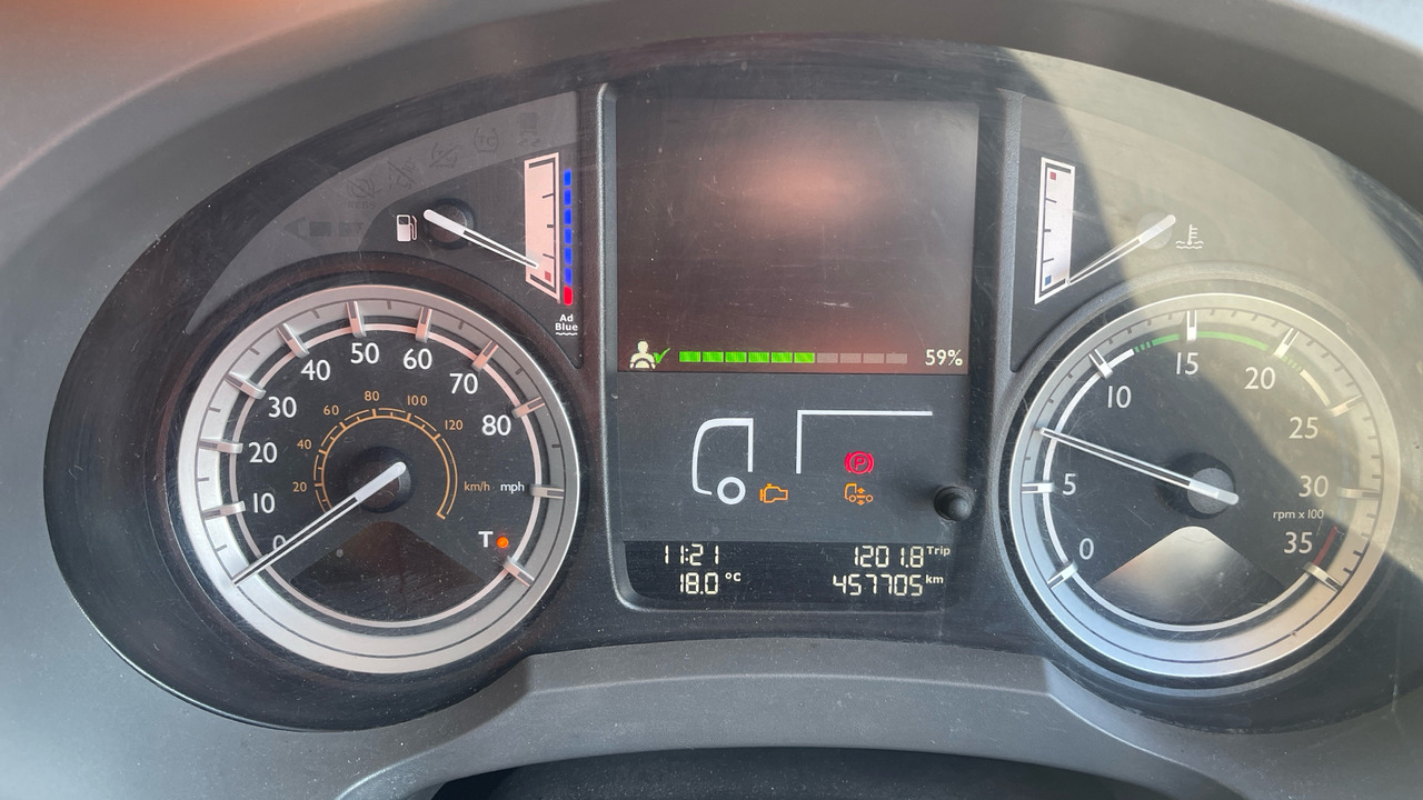 Camion frigorifique Daf LF 220: photos 6