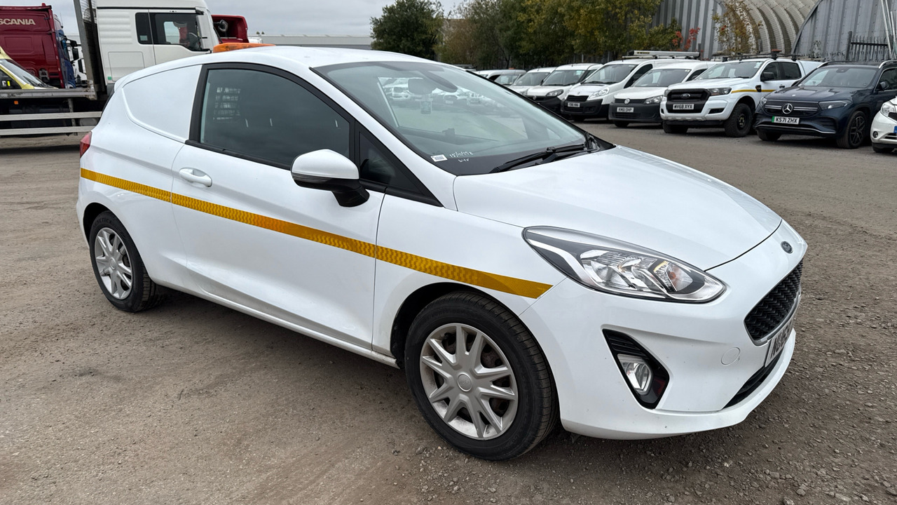 FORD FIESTA 1.5 TDCi - Voiture: photos 1 FORD FIESTA 1.5 TDCi - Voiture: photos 1
