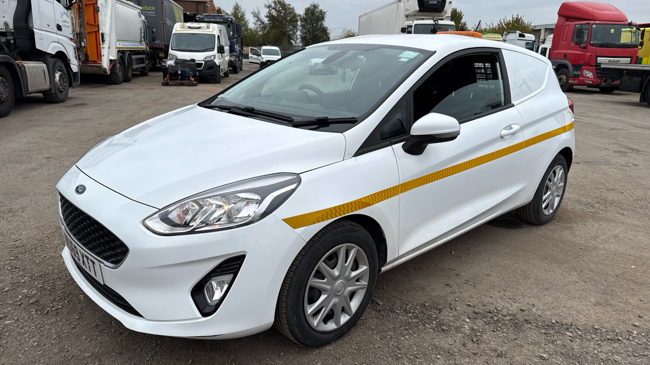 FORD FIESTA 1.5 TDCi - Voiture: photos 2 FORD FIESTA 1.5 TDCi - Voiture: photos 2