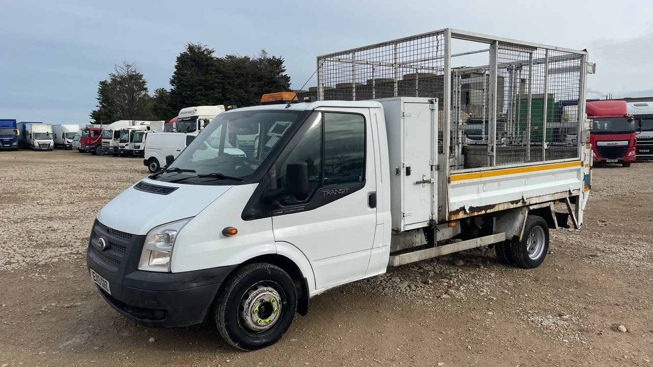 FORD TRANSIT 350 2.2 TDCI 100PS - Utilitaire benne: photos 2 FORD TRANSIT 350 2.2 TDCI 100PS - Utilitaire benne: photos 2