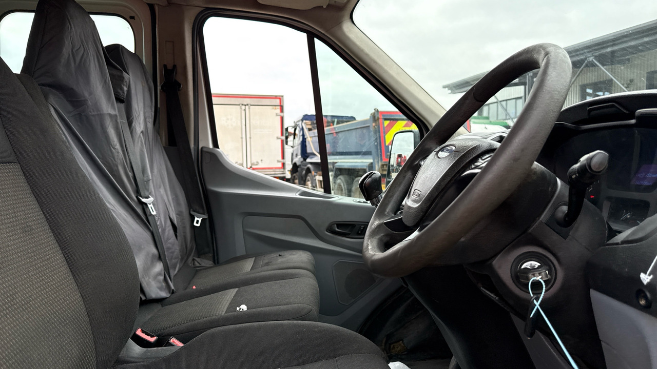 FORD TRANSIT 350 2.2 TDCi 125ps - Utilitaire benne: photos 5 FORD TRANSIT 350 2.2 TDCi 125ps - Utilitaire benne: photos 5