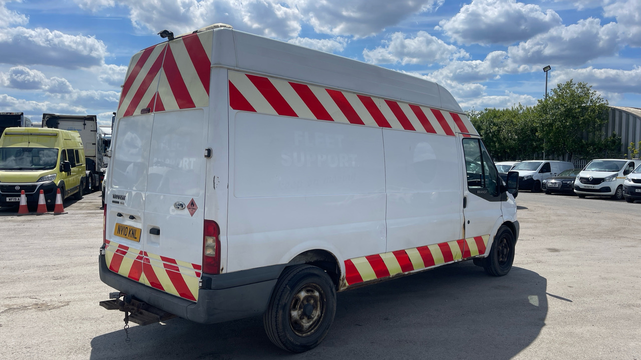 FORD TRANSIT 350 TDCi 140PS - Fourgon utilitaire: photos 4 FORD TRANSIT 350 TDCi 140PS - Fourgon utilitaire: photos 4