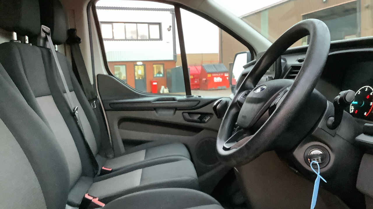 FORD TRANSIT CUSTOM 300 LEADER 2.0 105ps - Fourgonnette: photos 5 FORD TRANSIT CUSTOM 300 LEADER 2.0 105ps - Fourgonnette: photos 5