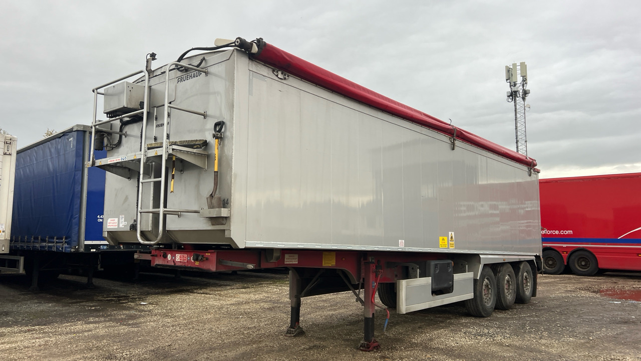 FRUEHAUF TIPPER - Semi-remorque benne: photos 3 FRUEHAUF TIPPER - Semi-remorque benne: photos 3