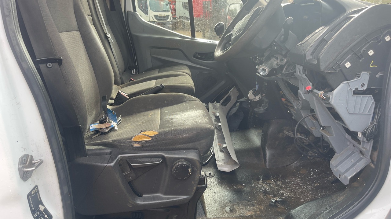 Ford Transit 350 2.2 TDCI 150PS - Fourgon utilitaire: photos 5 Ford Transit 350 2.2 TDCI 150PS - Fourgon utilitaire: photos 5