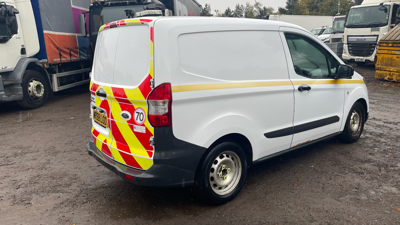 Ford Transit COURIER 1.5 TDCi - Fourgonnette: photos 4 Ford Transit COURIER 1.5 TDCi - Fourgonnette: photos 4