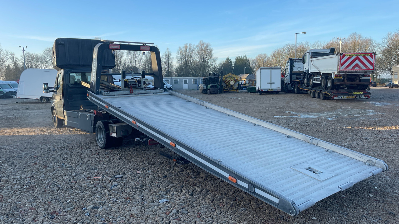 IVECO DAILY 70-180 - Remorqueuse: photos 3 IVECO DAILY 70-180 - Remorqueuse: photos 3