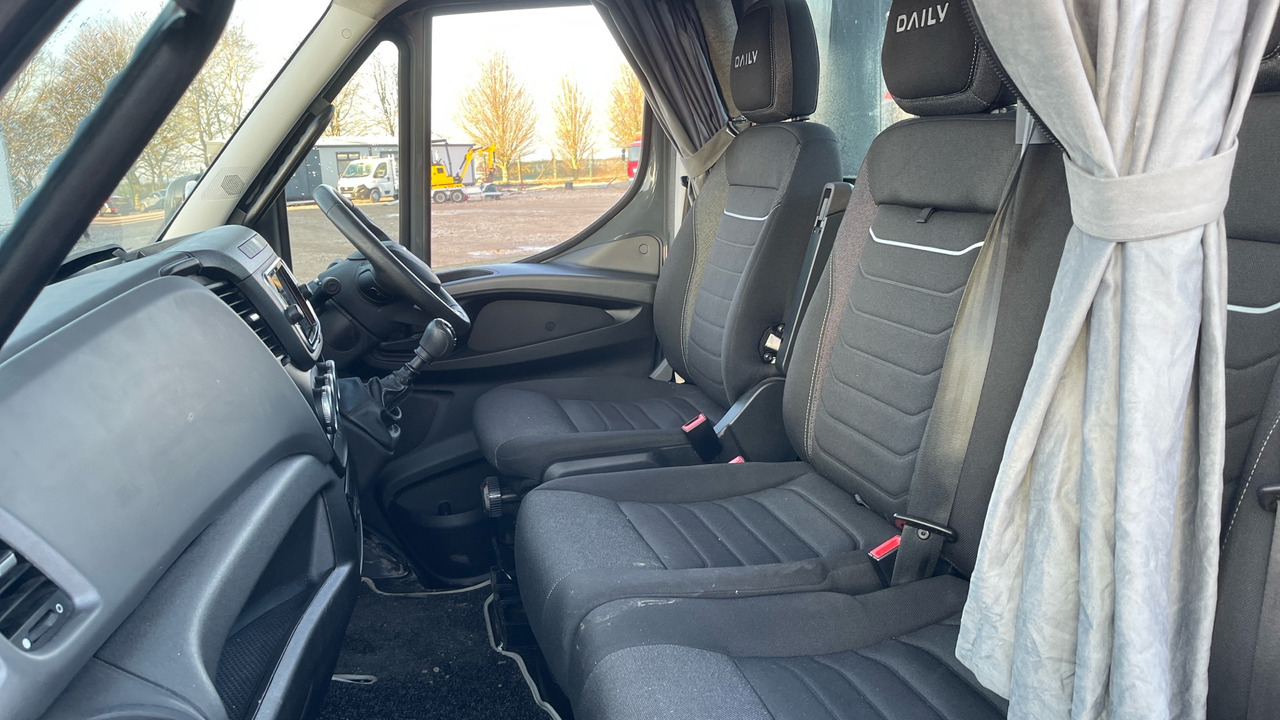 Remorqueuse IVECO DAILY 70-180: photos 11