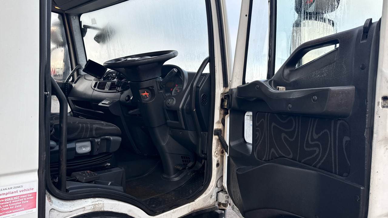 IVECO EUROCARGO 140E18 - Camion fourgon: photos 5 IVECO EUROCARGO 140E18 - Camion fourgon: photos 5