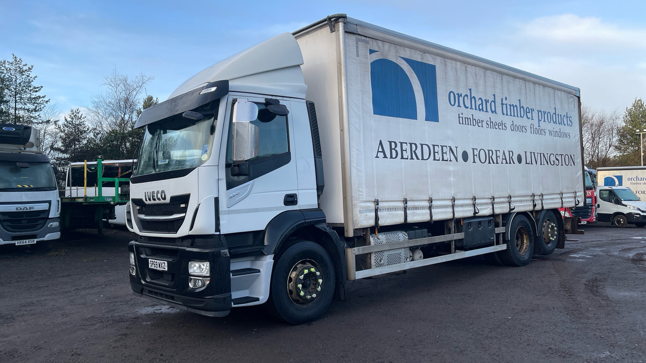 IVECO STRALIS 330 - Camion à rideaux coulissants: photos 2 IVECO STRALIS 330 - Camion à rideaux coulissants: photos 2