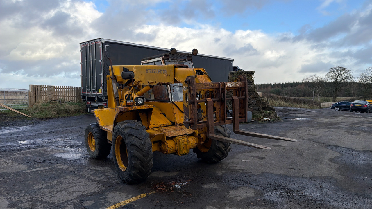 JCB 520-4 - Chariot télescopique: photos 1 JCB 520-4 - Chariot télescopique: photos 1