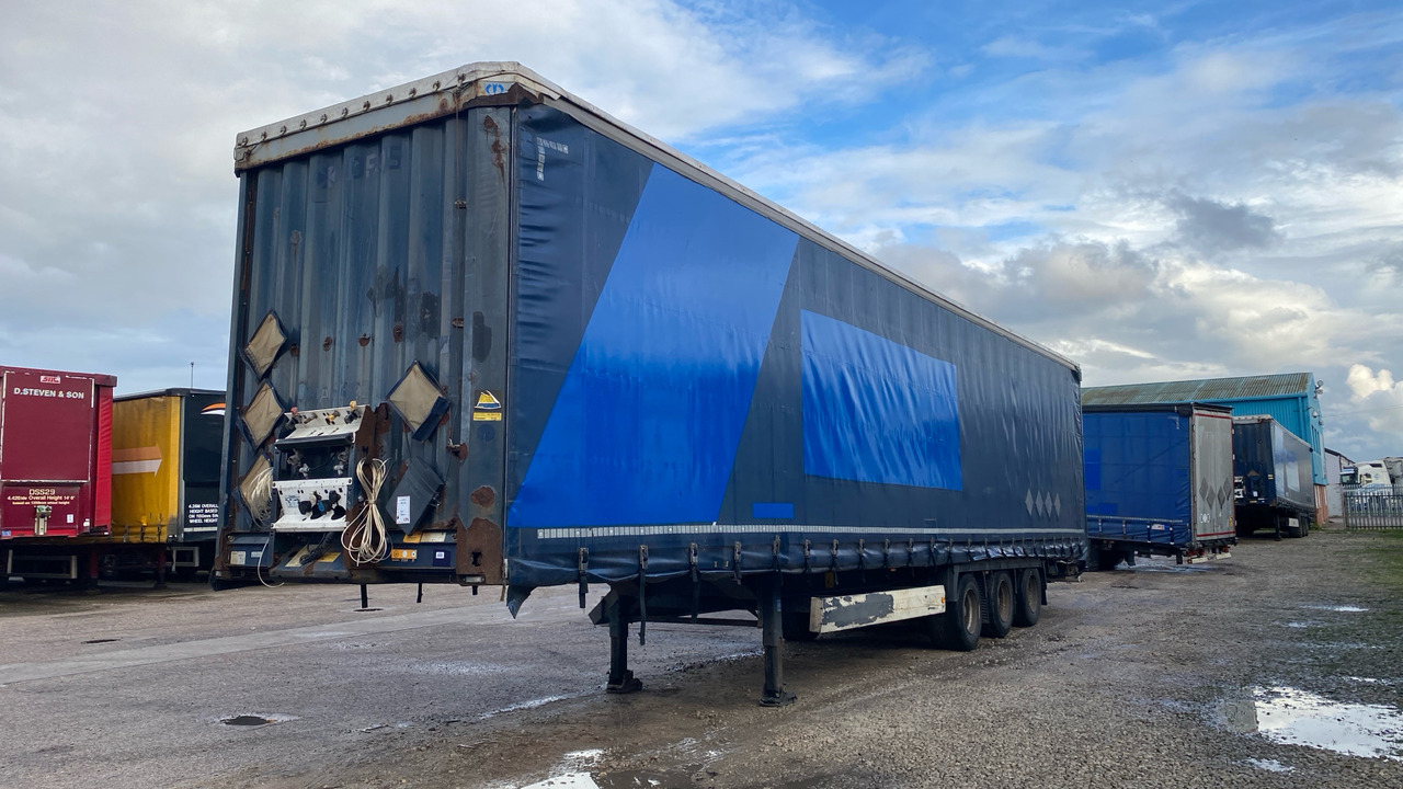 KRONE CURTAINSIDE MEGA EUROLINER - Semi-remorque rideaux coulissants: photos 3 KRONE CURTAINSIDE MEGA EUROLINER - Semi-remorque rideaux coulissants: photos 3