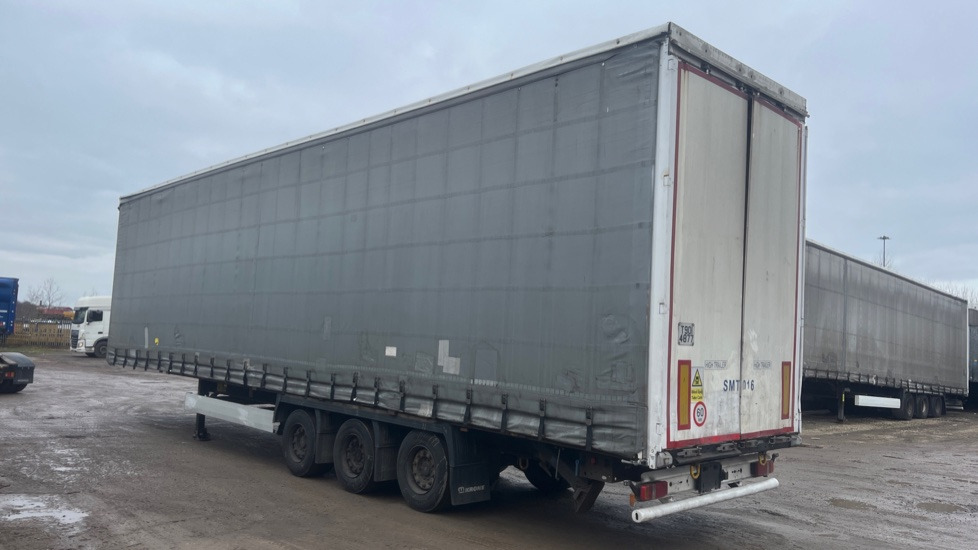 KRONE CURTAINSIDE - Semi-remorque rideaux coulissants: photos 5 KRONE CURTAINSIDE - Semi-remorque rideaux coulissants: photos 5