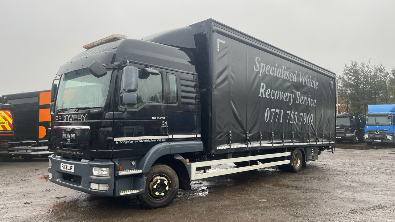 MAN TGL 12.220 - Camion à rideaux coulissants: photos 2 MAN TGL 12.220 - Camion à rideaux coulissants: photos 2