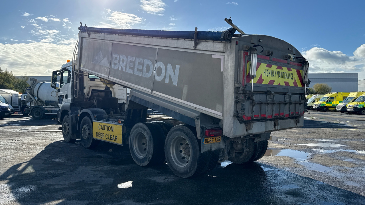 MAN TGS 32.400 - Camion benne: photos 3 MAN TGS 32.400 - Camion benne: photos 3