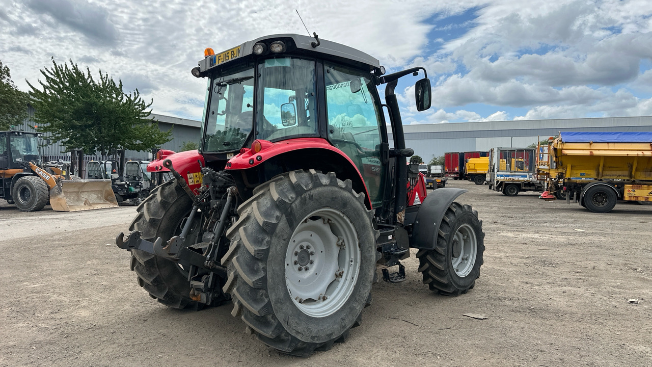 MASSEY FERGUSON 5612 DYNA 4 - Tracteur agricole: photos 4 MASSEY FERGUSON 5612 DYNA 4 - Tracteur agricole: photos 4